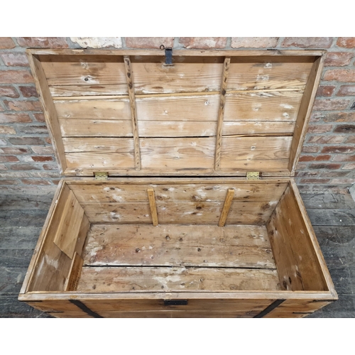 2388 - Large vintage metal bound pine dome top trunk with twin carry handles and rising lid, H 70cm x W 134... 