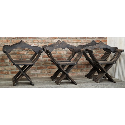 2365 - Set of six Italian walnut Savonarola chairs, H 89cm x W 81cm