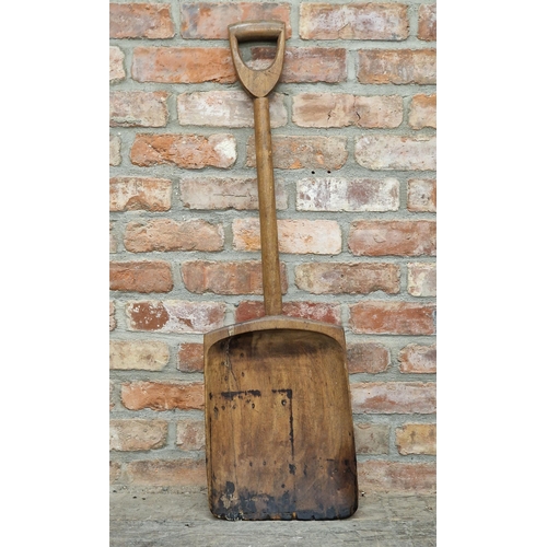 2435 - Old elm and beech grain shovel, 104cm long