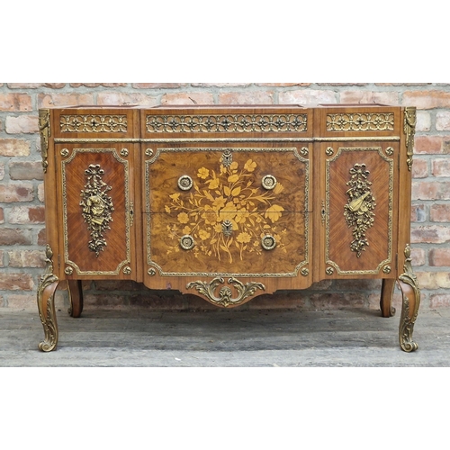 2441 - Good quality French kingwood and boxwood inlaid commode chest, with orumlu type mounts, with arrange... 