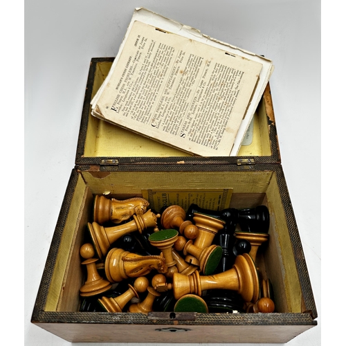 1371 - Good quality Jaques Staunton boxwood and ebony chess set, king inscribed 'Jaques London', rooks and ... 