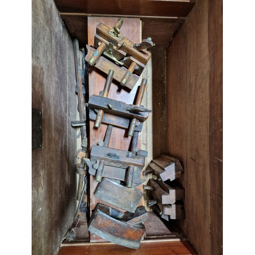 140 - The estate of Peter & Joy Evans of Whiteway, Stroud - Peter Evans pine tool chest, the interior with... 