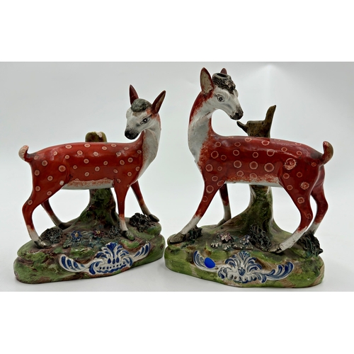 2171 - Early pair of Staffordshire pearlware deer, 18cm H x 14.5cm W (af)