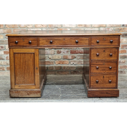 1200 - Good quality 19th century mahogany partners desk, fitted with an arrangement of drawers and cupboard... 