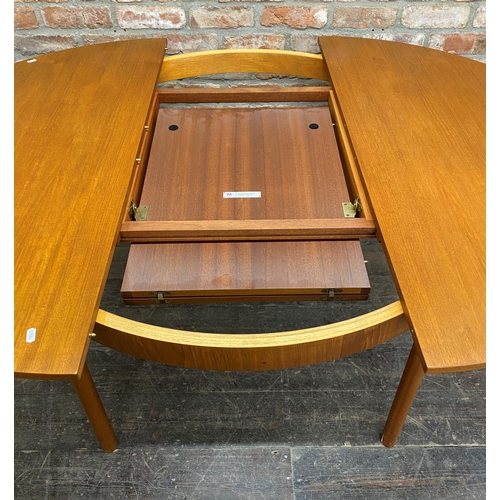 1137 - 1960s A H McIntosh extending dining table and four 9533 chairs, the table 168cm extended x 122cm wid... 