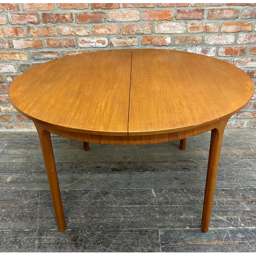 1137 - 1960s A H McIntosh extending dining table and four 9533 chairs, the table 168cm extended x 122cm wid... 