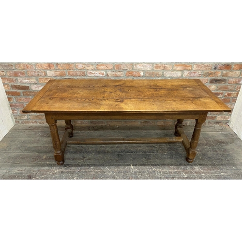 1274 - 18th century and later oak refectory table with plank top, good gun barrel legs, H frame stretcher a... 