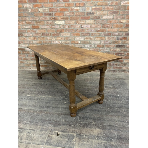 1274 - 18th century and later oak refectory table with plank top, good gun barrel legs, H frame stretcher a... 