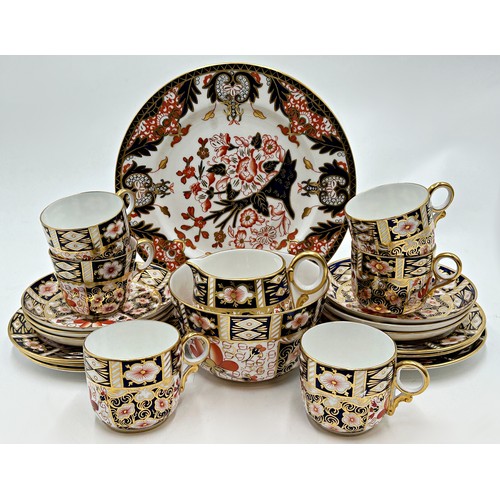 2178 - Part Royal Crown Derby 2451 Imari pattern tea service, comprising six cups, six saucers, six small p... 