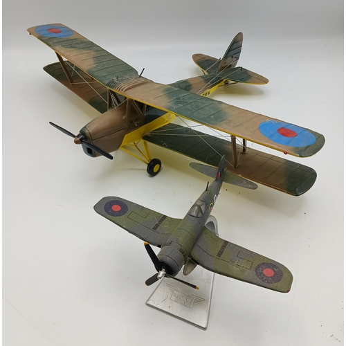 278 - Collection of model aeroplanes to include metal & plastic examples. Some age related wear to some ex... 