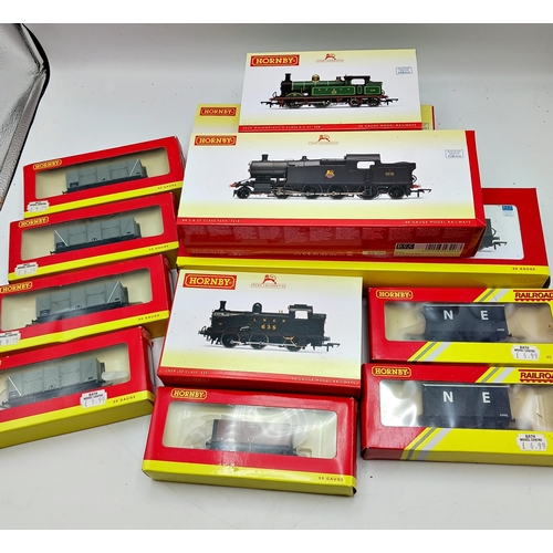 362 - Collection of boxed Hornby 00 Gauge trains & wagons. To include R6108G, R6422 x2, R6394A, R6108G, R3... 