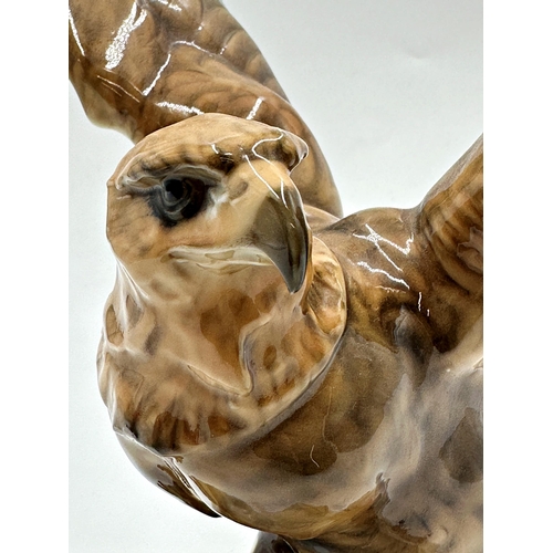 2200 - Karl Tutter for Hutschenreuther porcelain eagle, 26cm high