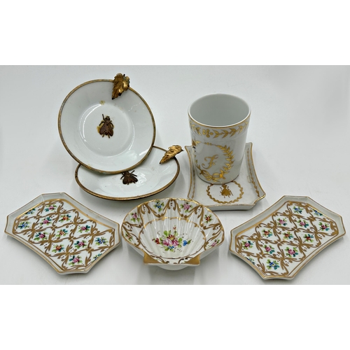 2202 - Collection of Limoges cabinet porcelain to include three pin trays, scallop shell dish, beaker and t... 