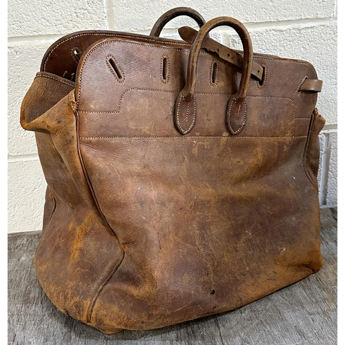 2427 - Good antique leather large travel bag, 45 x 45cm