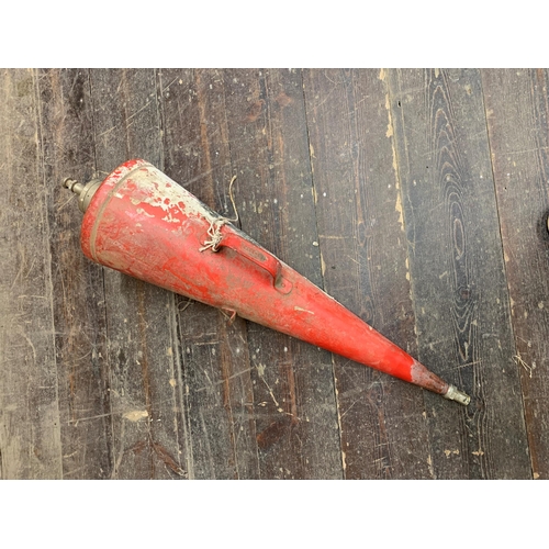 1021 - Vintage Minimax Fire Extinguisher. L 80cm.