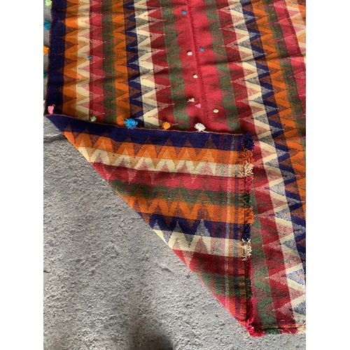 1436 - Good quality Persian Qashgai kilim, with bespoke zigzag design, 260 x 150cm