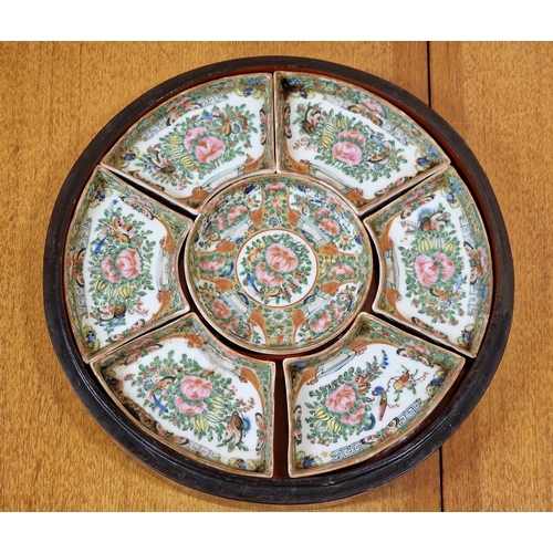 2242 - Early 20th century Chinese famille rose seven piece porcelain supper set in original lacquered box, ... 