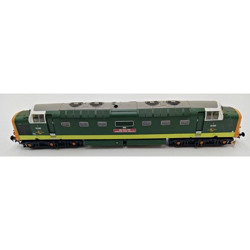 354 - Large collection Of 00 Gauge trains, wagons & tracks.