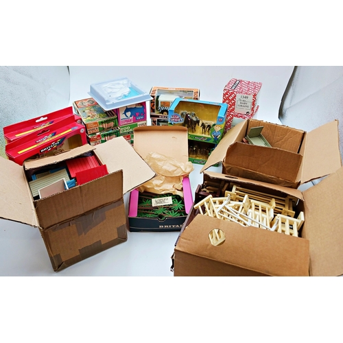 304 - Very large quantity of mixed farm & zoo animals & accessories. To include a large quantity of boxed ... 