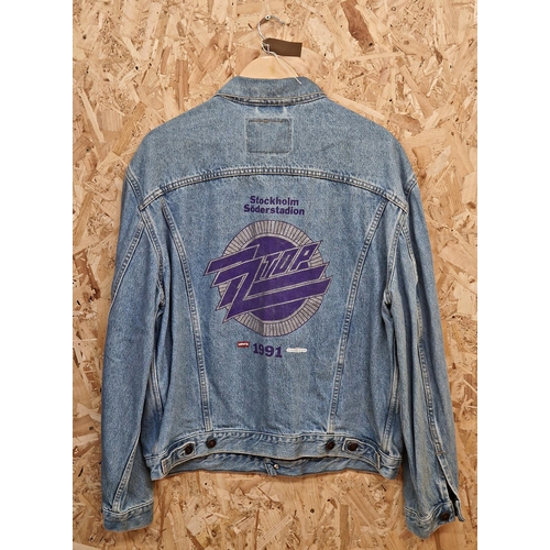27 - Vintage, ZZ Top, Levi Strauss,  Stockholm, 1991 Tour Denim Crew Jacket. Size XL. Unworn condition.