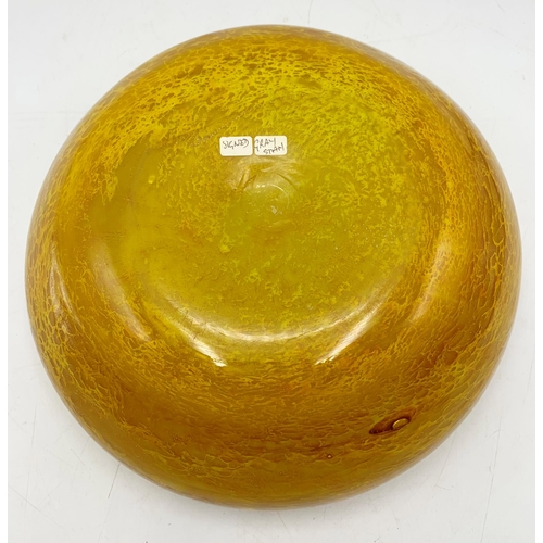 2243 - 1930s Graystan mottled yellow glass fruit bowl, 10cm high x 25cm diameter