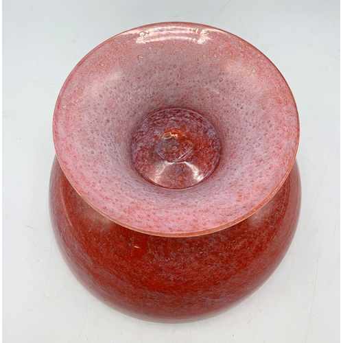 2244 - 1930s Graystan mottled red glass pedestal bowl, 15cm high x 25cm diameter