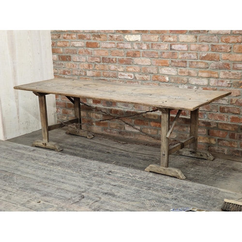 1218 - Really good early 19th century French Vigneron table, the rustic top with lovely old staples and riv... 