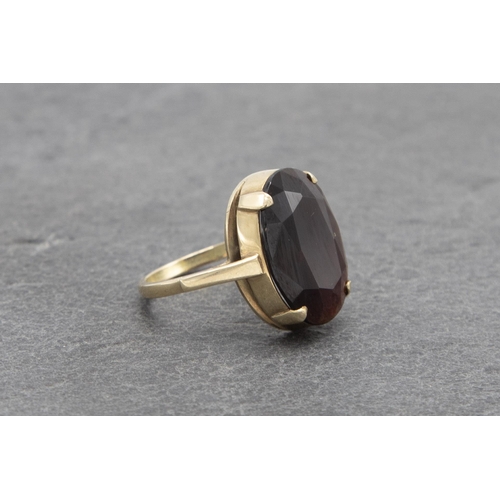 79 - 9ct garnet cocktail ring, size M, 4.7g