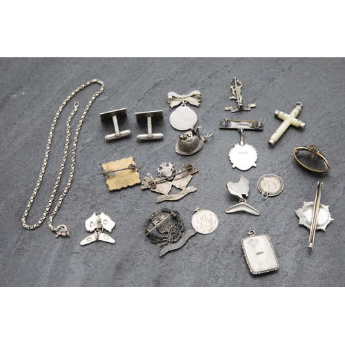 135 - Mixed collection of silver jewellery comprising set of Australia cufflinks with map and boomerang, p... 