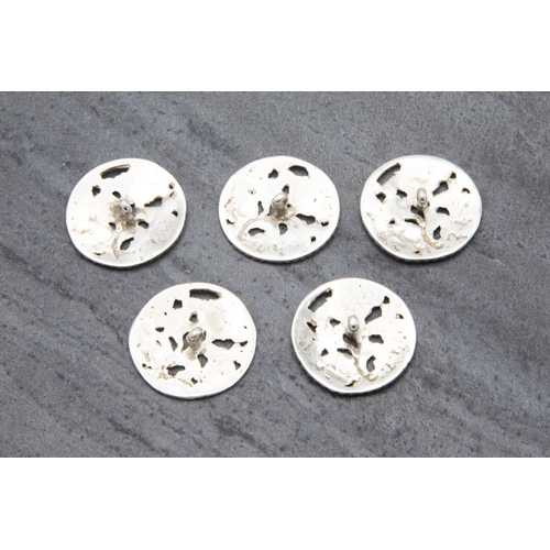 214 - Set of five Art Nouveau silver buttons, maker Loewe Rosenthal, London 1897, 3cm diameter, 1oz approx