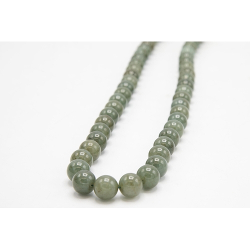 160 - Jade bead necklace, 72cm long approx