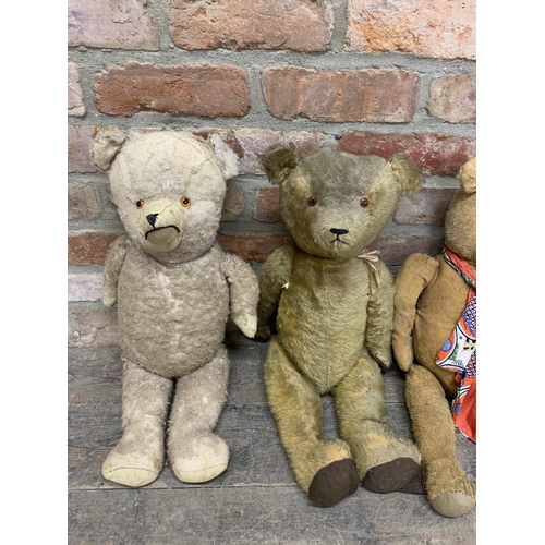 3645 - Quantity of antique and vintage mohair straw filled teddy bears, Largest 65cm, some AF (10)