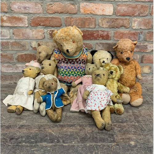 3647 - Quantity of antique and vintage mohair straw filled teddy bears, Largest 55cm, some AF (10)