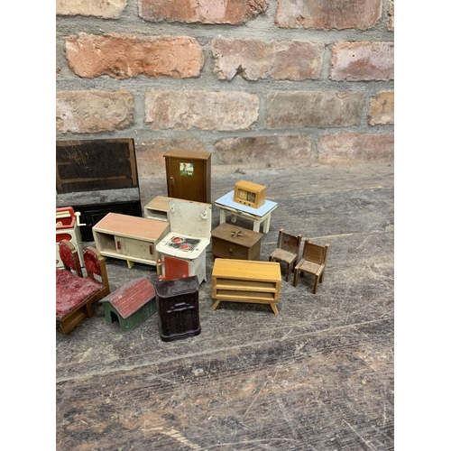 3656 - Assortment of vintage dollhouse furniture to include early enamel, tin plate and wooden pieces