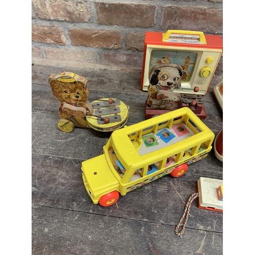 3657 - Quantity of vintage Fisher Price children's toys to include pull along musical examples and early mu... 