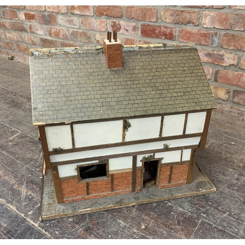 3661 - Vintage wooden Tudor style and red brick dolls house, H 50cm x W 60cm x D 50cm