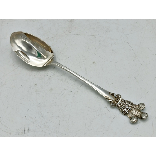 141 - Good quality Devers Patent silver rat tail moustache spoon, with cast Prince of Wales knop, 22.5cm l... 