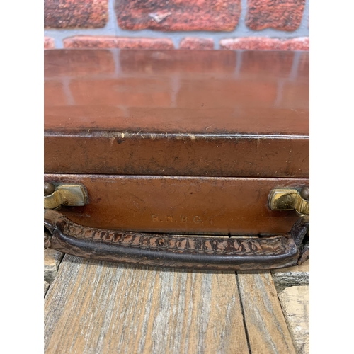 2284 - Good early vintage 1930s Swaine Adeney Brigg of London leather briefcase, the tan leather with good ... 