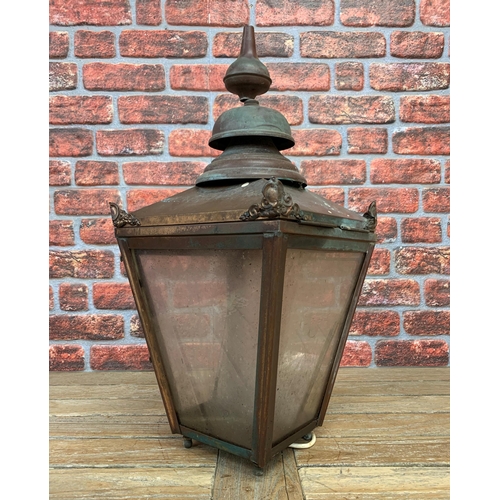 2373 - Outside garden vintage effect light with a copper finish, H69cm, W33cm