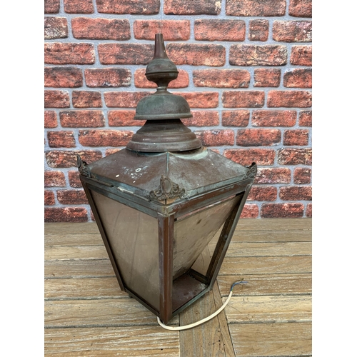 2373 - Outside garden vintage effect light with a copper finish, H69cm, W33cm