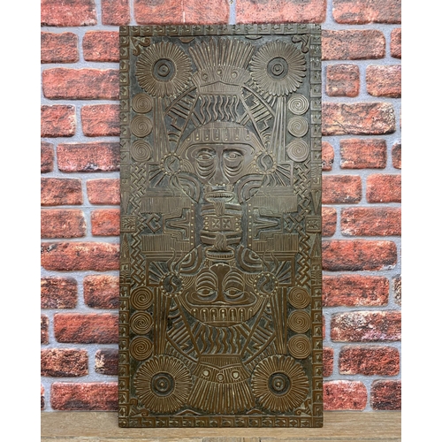 2111 - Large Peruvian Aztec type resin moulded panel, H92cm x W46cm