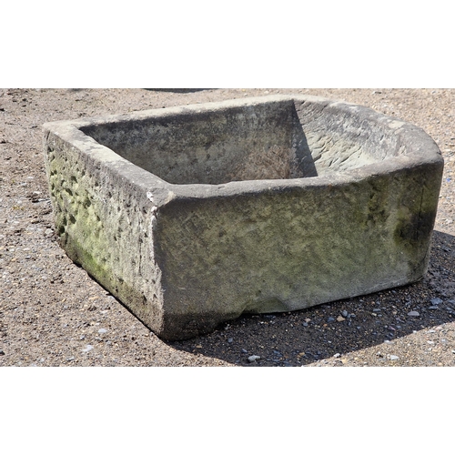 1069 - Weathered natural stone rectangular D end trough, H 24cm x W 58cm x D 45cm