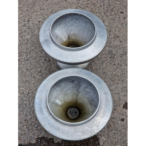 1085 - A pair of cast aluminium garden urns, H 26cm x W 36cm (2)