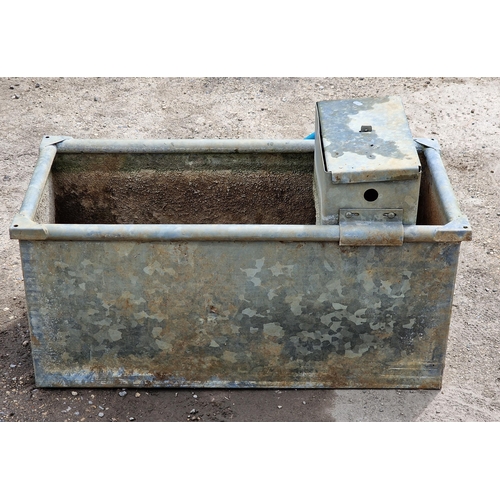 1131 - Good vintage galvanised steel trough with rounded edges, H 57cm x W 95cm  D 46cm