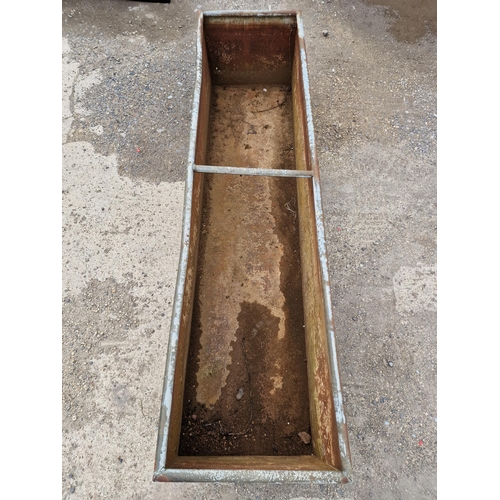 1133 - Vintage galvanised steel trough with rounded edges, H 40cm x W 185cm x D 48cm