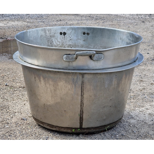 1143 - Large galvanised steel tub with twin carry handles, H 50cm x W 70cm