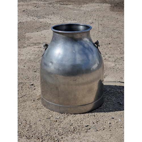 1146 - Galvanised steel milk churn with loop handle, H 38cm x W 32cm