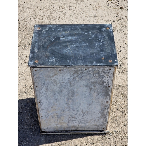 1148 - Vintage meat safe with mesh panels, slate top and distressed paintwork, H 55cm x W 42cm x D 33cm