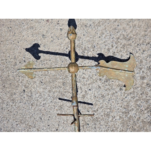 1167 - Vintage cast metal weathervane with distressed gilt paintwork (AF)