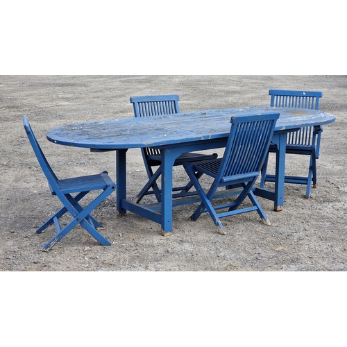 1223 - Painted teak extending garden table and four painted teak chairs (3+1) with slatted seats and backs,... 